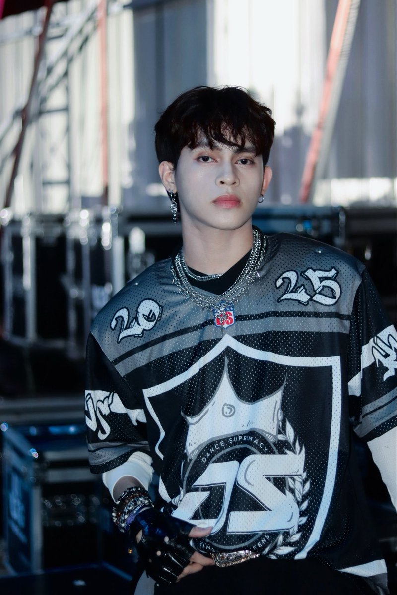 official_newID's tweet photo. https://t.co/MskGSsnnKq