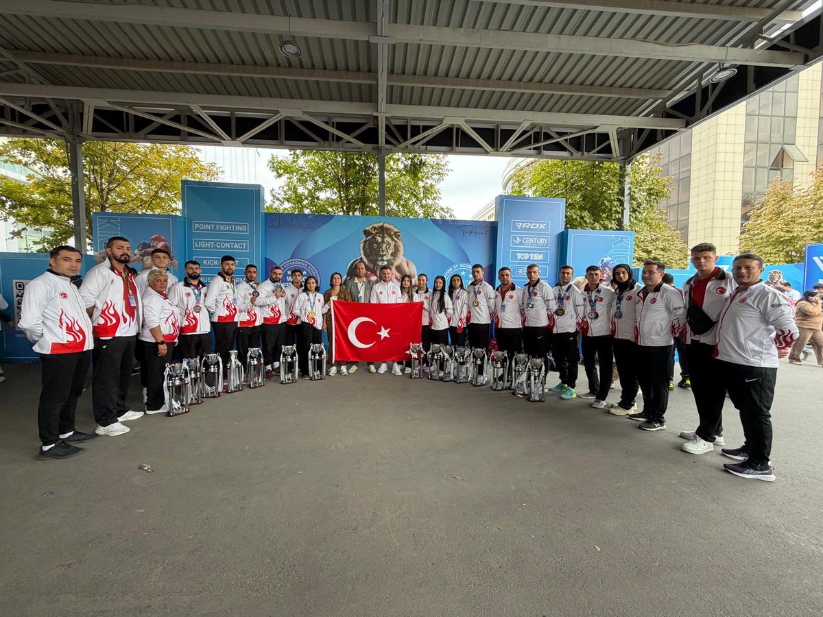 7-13 Ekim 2025 tarihler arasında Özbekistan Taşkent’te 40 ülkeden 2727 Sporcu’nun katılımı ile gerçekleştirilen Kick Boks Dünya Kupası’nda  Milli Sporcularımız 6 Branş 33 sıklette mücadele ederek 17 Altın 5 gümüş 5 Bronz madalya kazanmışlardır.