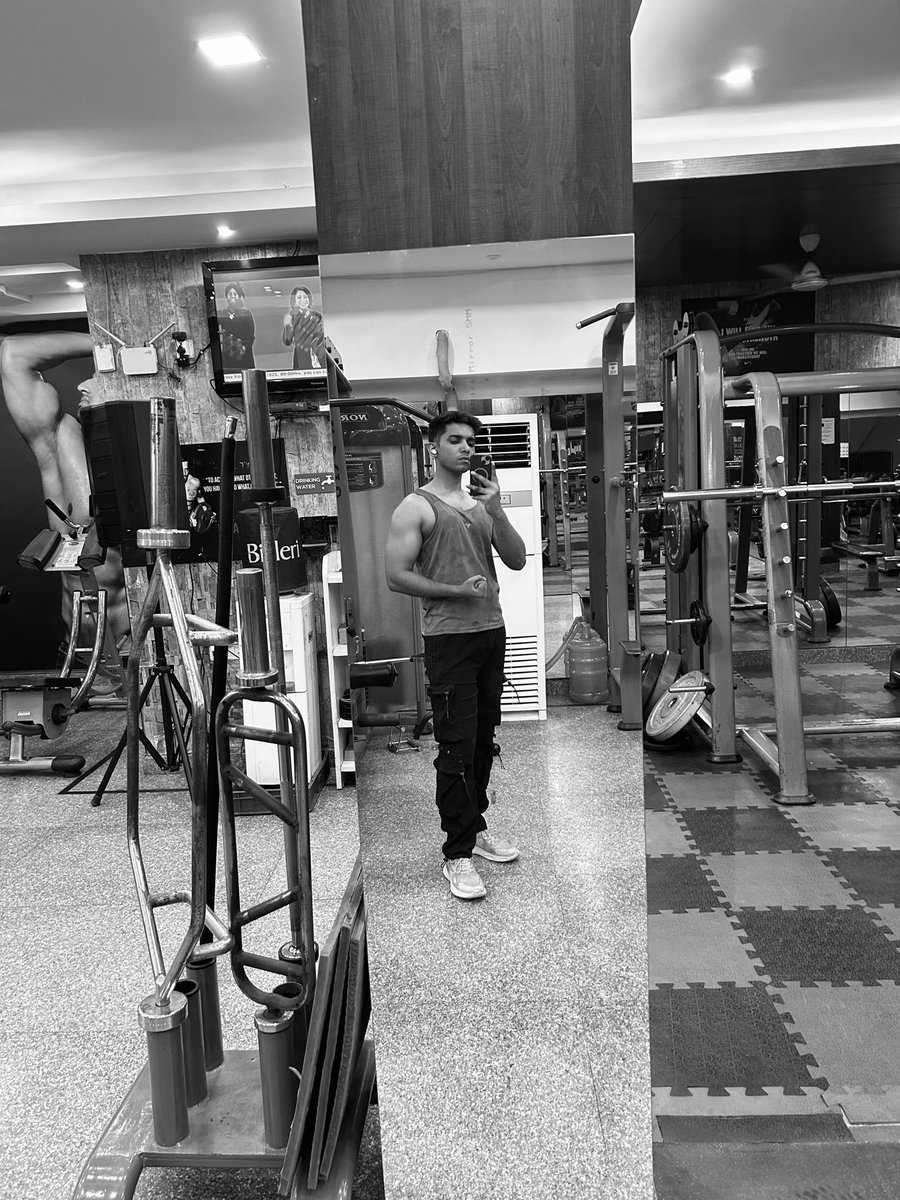 pateriya_shivam's tweet image. Wrapped up the weekend with a solid workout and some quiet reading.
Feels good to reset before the chaos starts again.
#Gymbro #building #devops #SRE