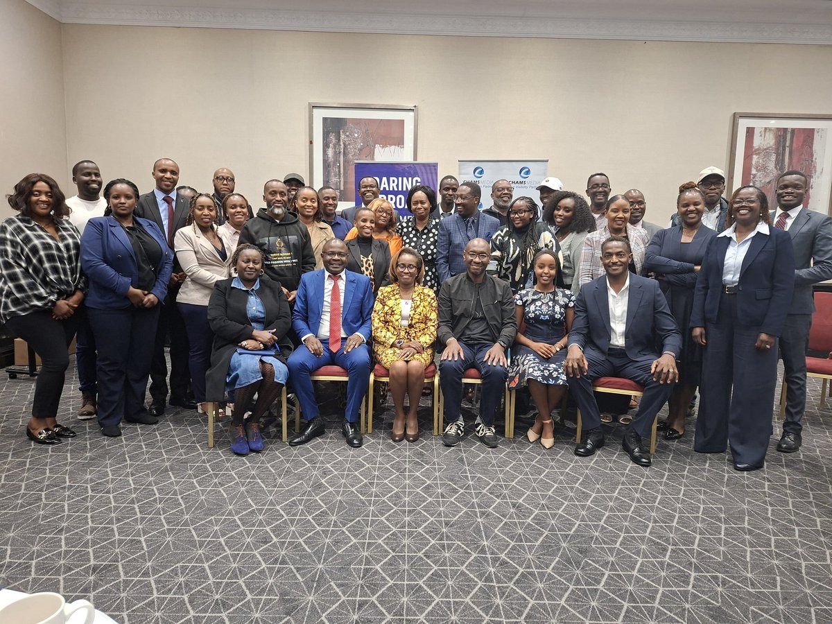 HE. Amb. Catherine Karemu poses for a group photo with Kenyans and their friends at the 34th Daring Abroad Investment Forum in Coventry, United Kingdom.  
<a href="/KenyaMissionUK/">Kenya in UK 🇰🇪🇬🇧</a> <a href="/AlexChamwada/">AlexChamwada OGW, MBS</a>
#DaringAbroadForums #BeyondRemittances
