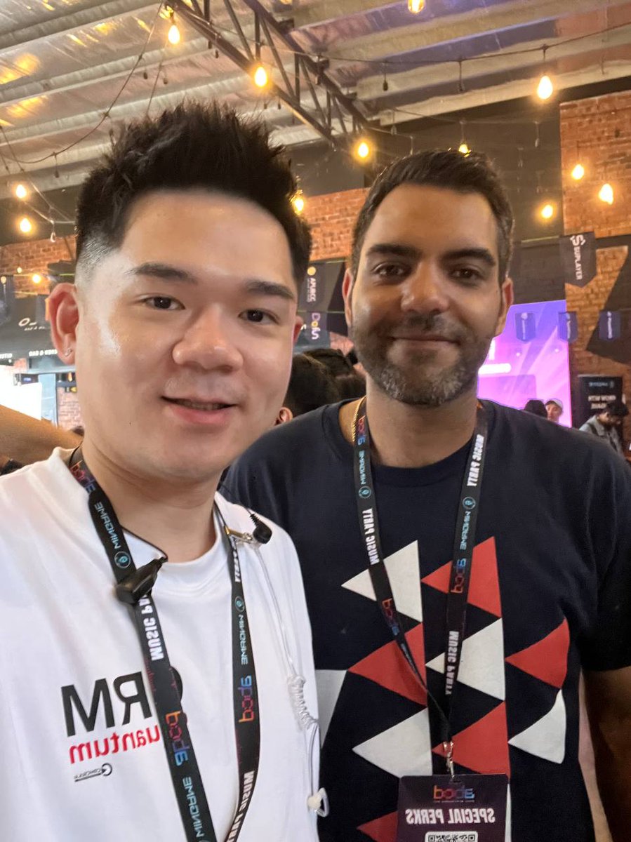 luna_lover69's tweet image. Currently at @abcd_web3_ web3 event in Malaysia representing @JurisProtocol &amp;amp; @joinwispr 👀

Took pictures with the event organizer who&apos;s also the founder of @Cerram_Meta exchange. May have struck a good deal for $JURIS &amp;amp; $LUNC 😉

Exposing our community to the Asian markets 🔥