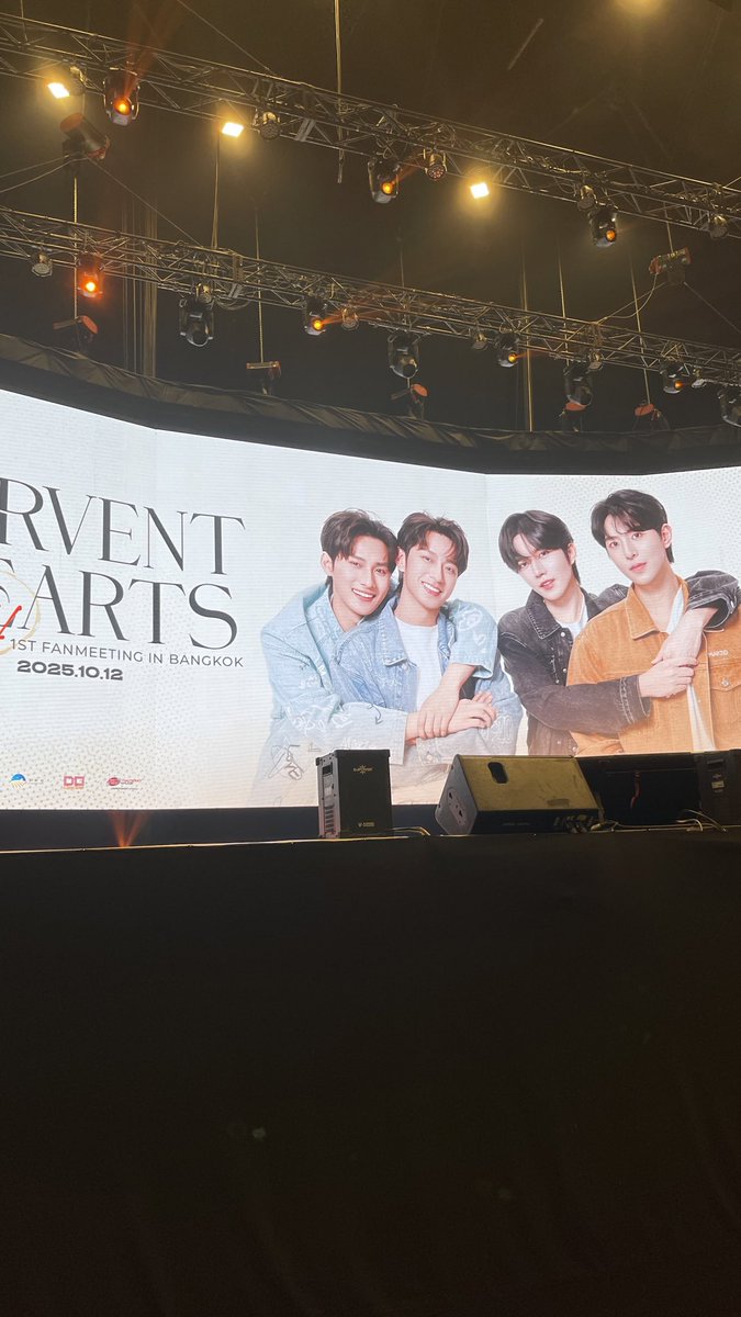 phgchinn's tweet photo. can't waitttttttttttt 😭😭🫶🏻✨💜

D4 FOREVER HEARTS

#D4FerventBKK 
#Desire4inBangkok https://t.co/ro6a71T1hg