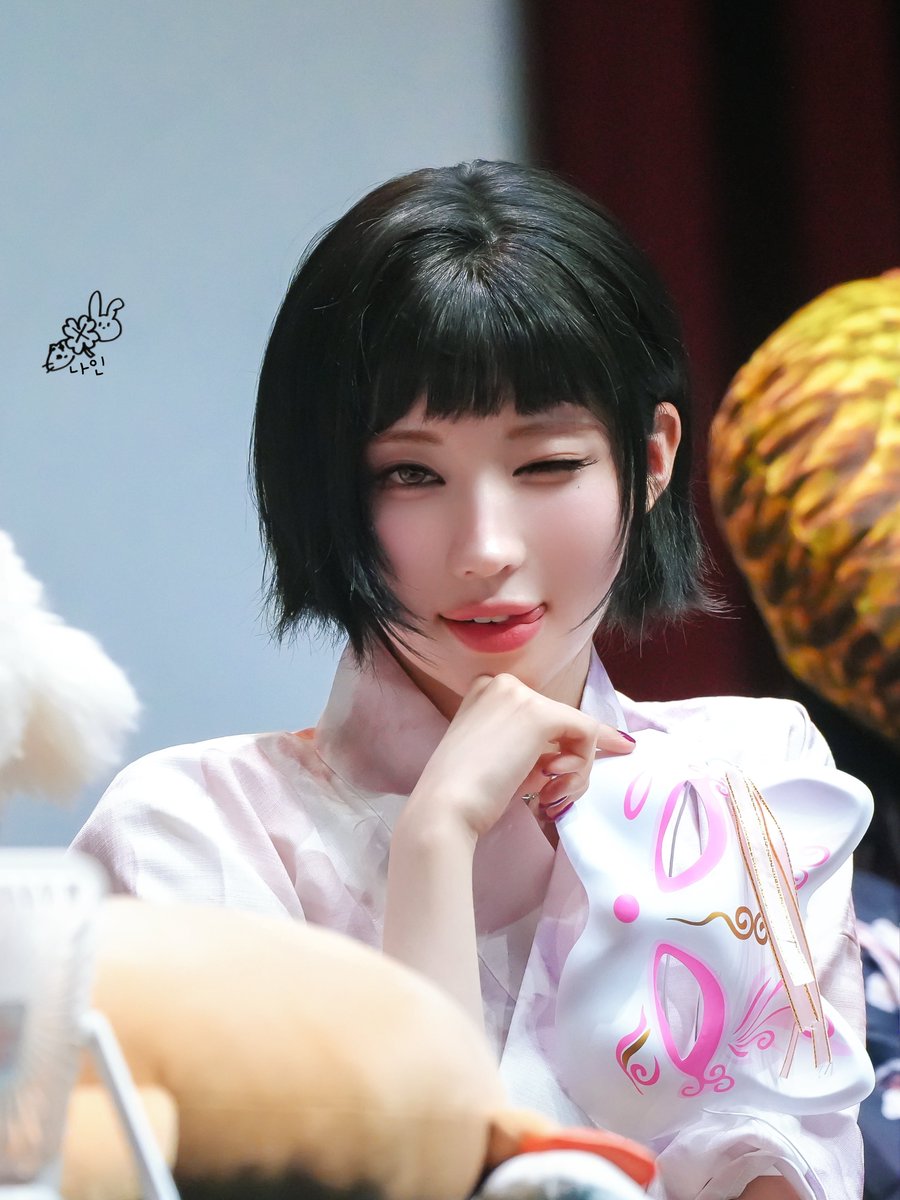 itzyivez's tweet image. PLEASEEEEE