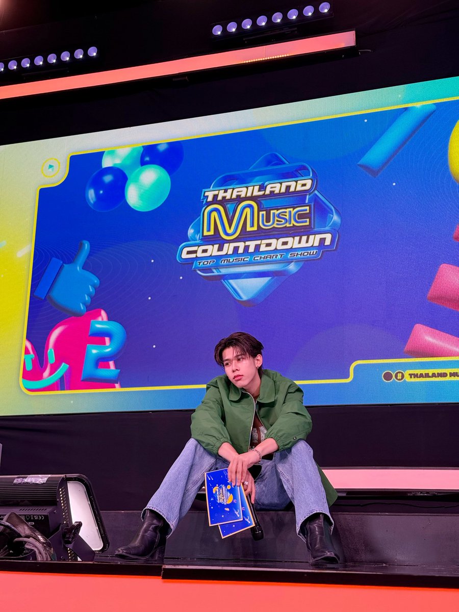 สนุกมากเลยค้าบบ และก็ตื่นเต้นมากๆ 🎤 ขอบคุณ  #ThailandMusicCountdown ที่ให้โอกาสได้มาร่วมเป็น Special MC นะครับ 🙏🏻ไว้ชวน MC Tui คนนี้มาร่วมสนุกอีกนะค้าบ ☺️🫶🏻

#TMCxMCTuiChayatorn
#TuiChayatorn #LYKN
#TMC_EP22