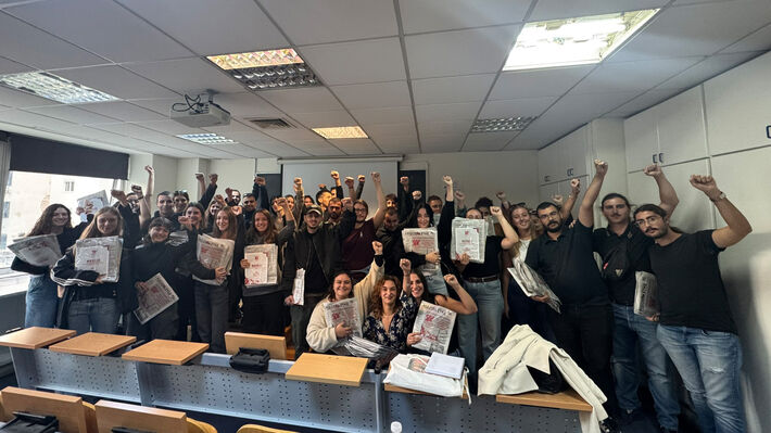 🚩More than 90.000 copies of Rizospastis with the Theses of the CC of KKE for 22nd Congress were distributed
With the largest distribution in many years—at least 25—the campaign for the 22nd Party Congress, featuring Rizospastis and the Central Committee's Theses, has come to an