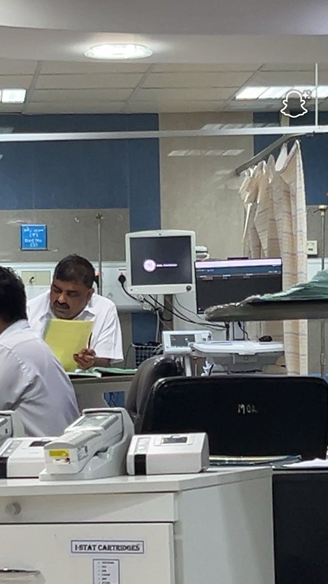 u6jri's tweet photo. يا وجودي كل ما هبّ نسناس الشمال
وجد من حدّه زمانه على اللي ما يبيه

ويا وجودي كلما اضحيت ثم مال الظلال
لا غفت عيني ولا ذقت شي ٍ مشتهيه

وجد من قفّى وهْو في رجا كلمة تعال
وإلتفت من عقب ماْ اقفى ولا أحدٍ لدّ فيه
- ضيدان بن قضعان فرع العدان https://t.co/x1PiGHnPDj