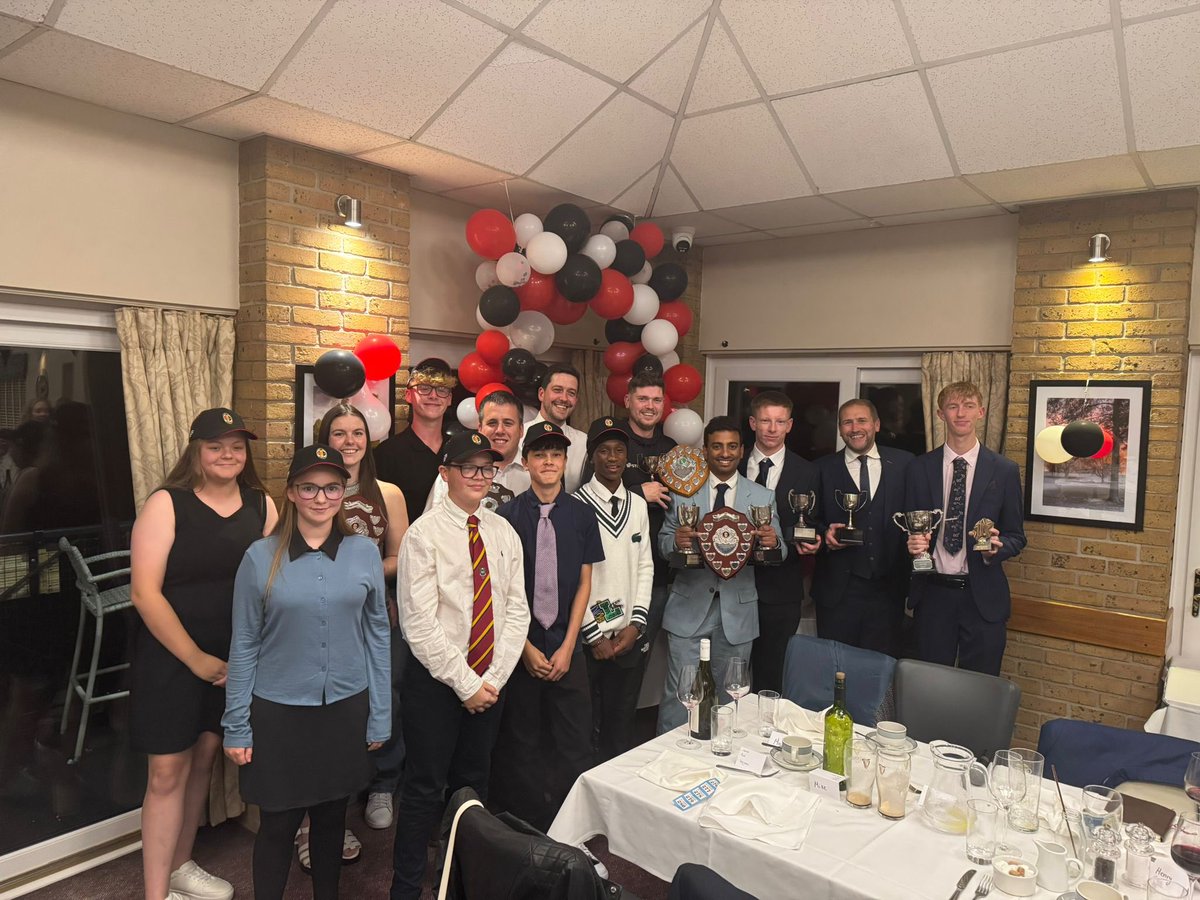 📸🎞️ Stowmarket Cricket Club 2025 awards evening 

🏏 A huge congratulations to all our winners and everyone who represented and helped the club over the course of the 2025 season

👀 See you in 2026…