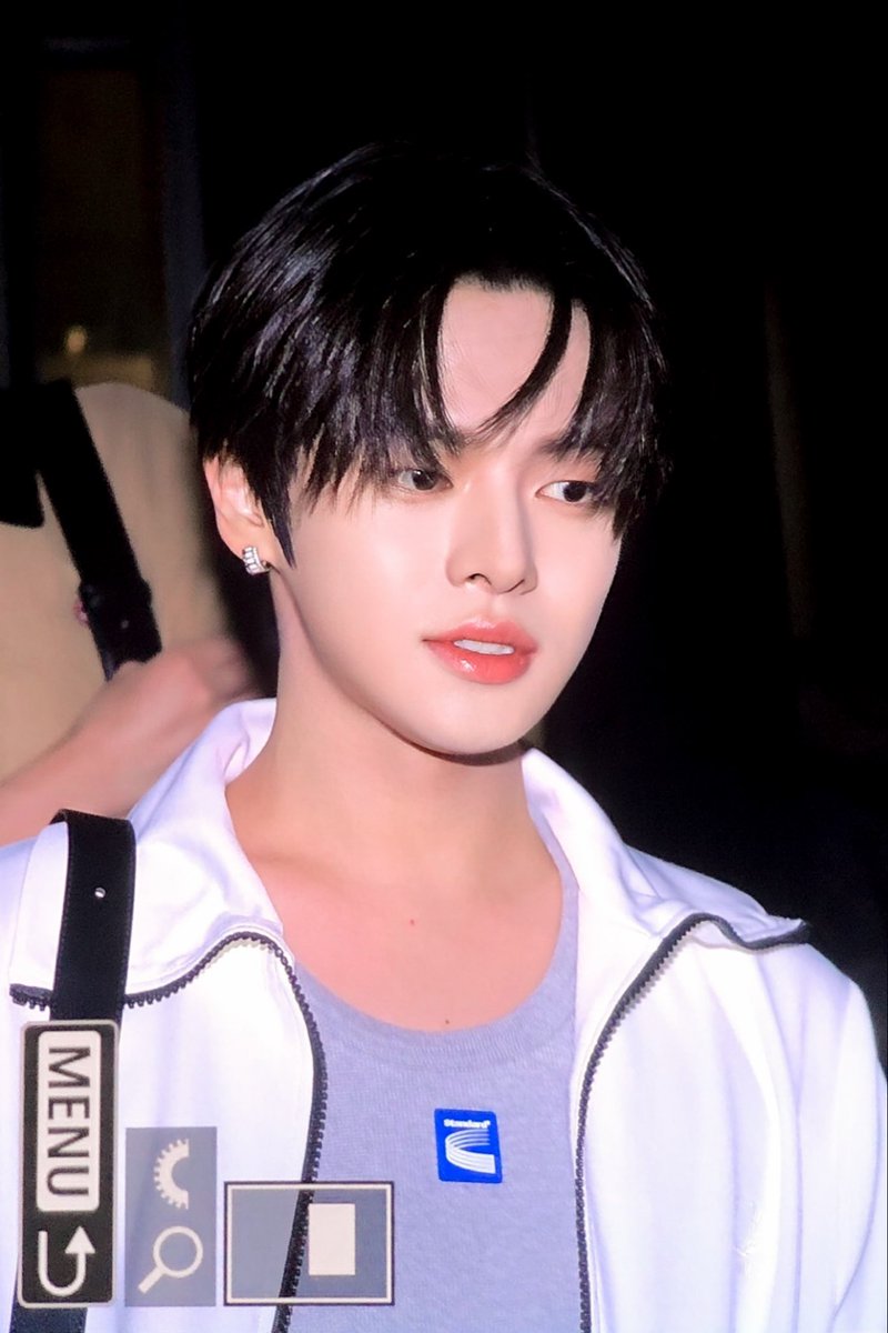 키티켓! 1열전문 tweet media