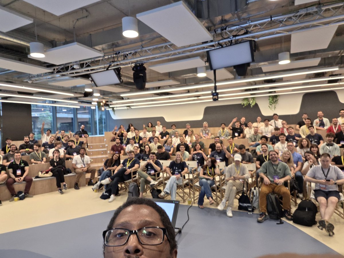 lifelongdev's tweet image. Day 1 of @hackbarna was DOPE! (Tiring but DOPE!) Shouts to everyone that checked out my presentation and workshop about @VonageDev . Looking forward to seeing what folks build. Dwane.in/HackBarna2025