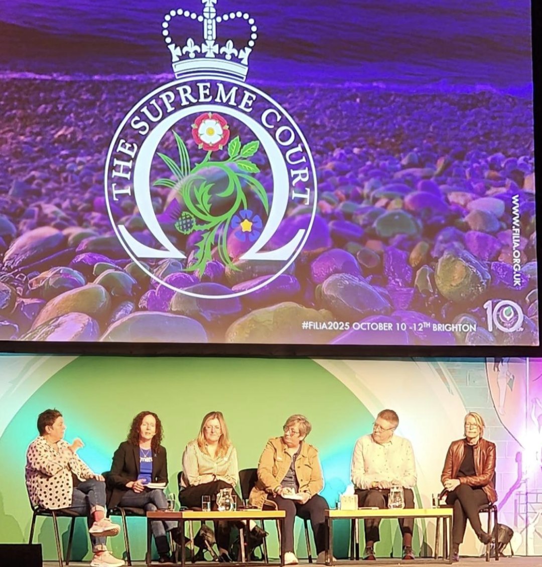 SexMattersOrg's tweet image. Fiona @DerryBanShee with @ForWomenScot and the lesbian intervenors celebrating  that the Supreme Court judgment.

The law is clear. Now we have to we make it work (by making sure it is understood and enforced!) #Filia2025