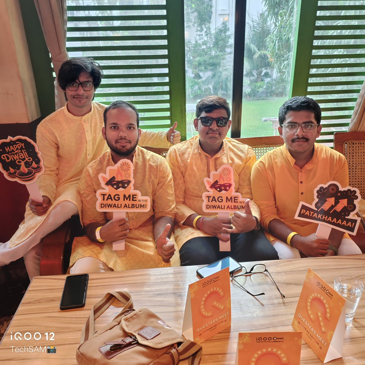 TechSAM009's tweet image. 💛💛💛💛🎊
#QuestersMeet😍
#FestiveEdition✨
#Kolkata
#iQOO
@IqooInd 
@nipunmarya 
@parakram_h