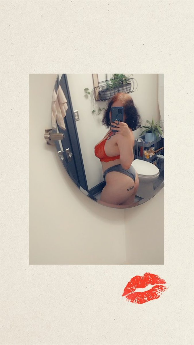Prettytitty (@pretty_tittybae) on Twitter photo 