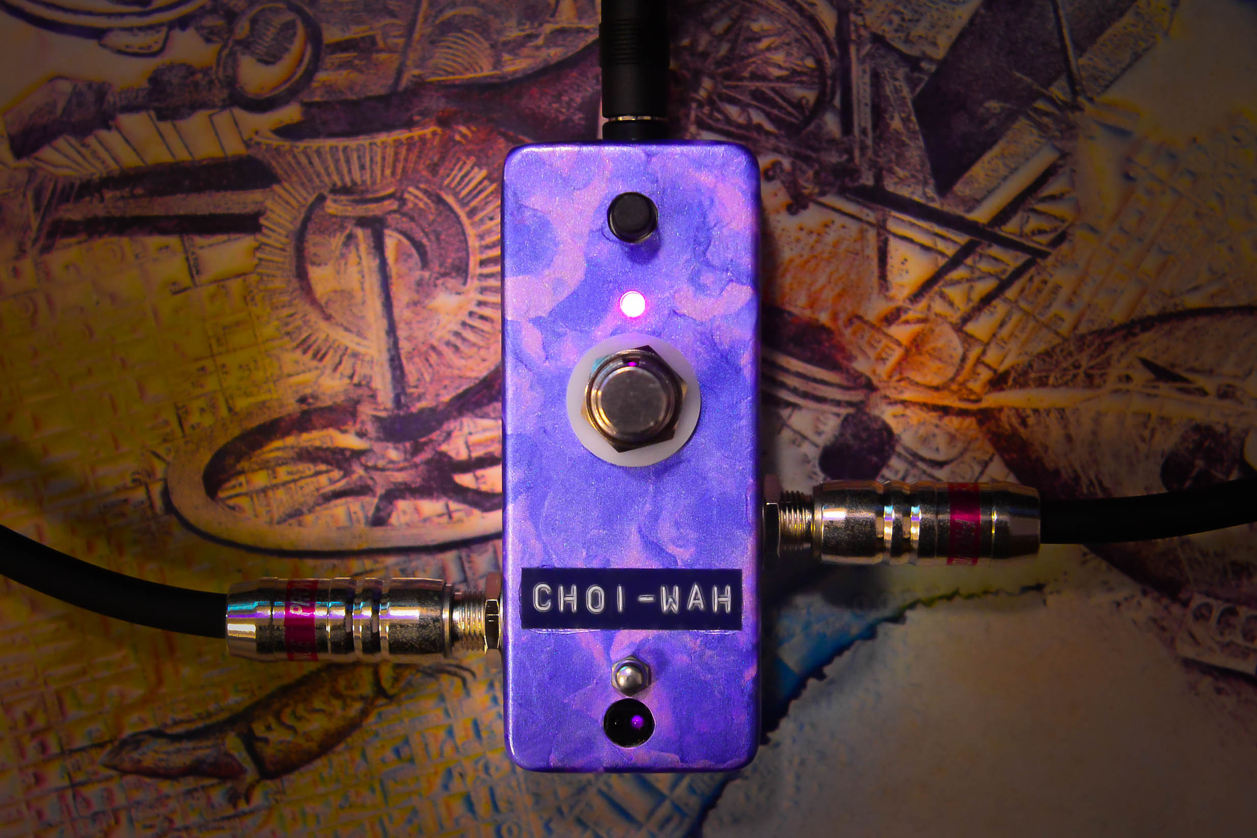 値下げ❣️鏡のようなボディです❣️HIWATT ワウペダル 値下げ❣️鏡の