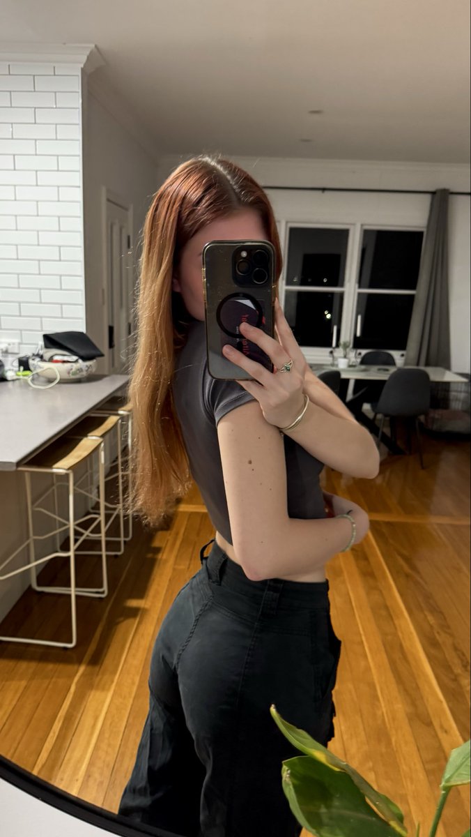 LilaRose_4's tweet photo. friday night drinks 🥰 https://t.co/obeaN4jZ9E
