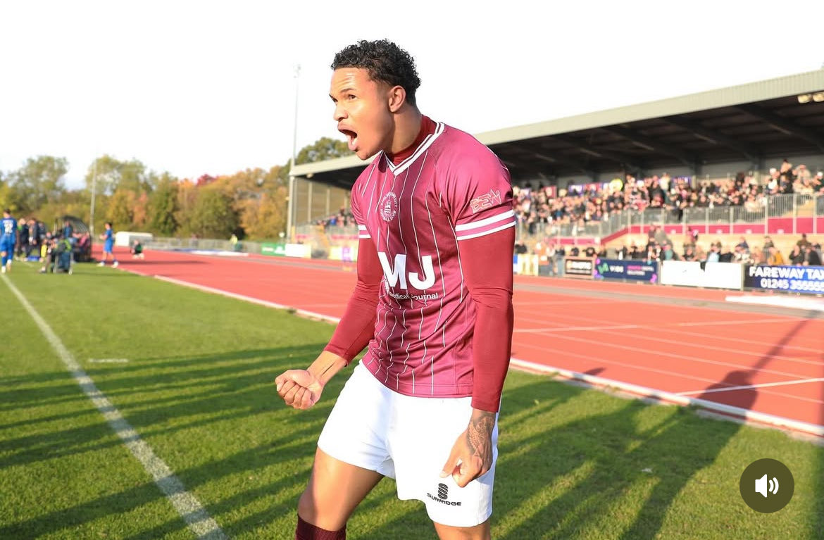 ClaretsXtra's tweet image. One delivers now, the other is watching, learning — and getting ready to take over…

#Clarets 🔥