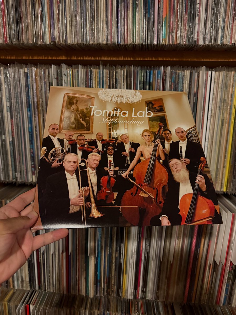taguchimaru's tweet image. 冨田ラボ『Shiplaunching』

#冨田ラボ 
#analog #vinyl #record 

来月にSHIPシリーズ三部作、最後の一枚が揃うのを楽しみにしている。
