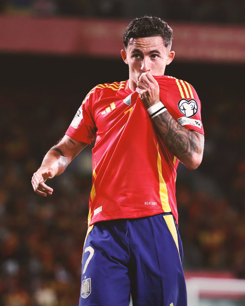 CPFC's tweet image. A goal and a win for Yeremy Pino and Spain last night 🇪🇸👏