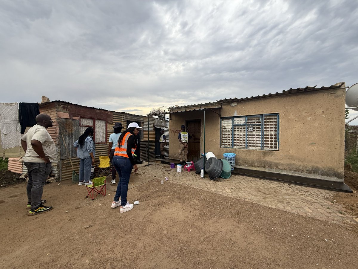 nasiphim's tweet image. This is land in Mabopane owned by City of Tshwane that has been hijacked. Over 10 houses have been illegally built on the site and many of those we found living in these houses are foreign nationals - some don’t have legal documentation to be in South Africa. @CityTshwane