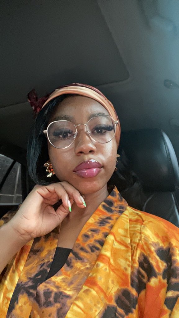 theyenvyvivian's tweet image. Send me your prayers request?🗣️✍️