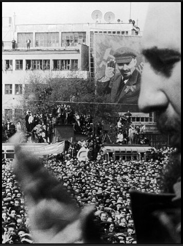 Hoy es el día en el que quienes se callan todo el año sobre el imperialismo de Estados Unidos y la OTAN sobre Gaza, Dombás, Caracas o La Habana nos hablan del expolio de América hace 500 años, siguiendo la moda de algún departamento estadounidense de estudios decoloniales.