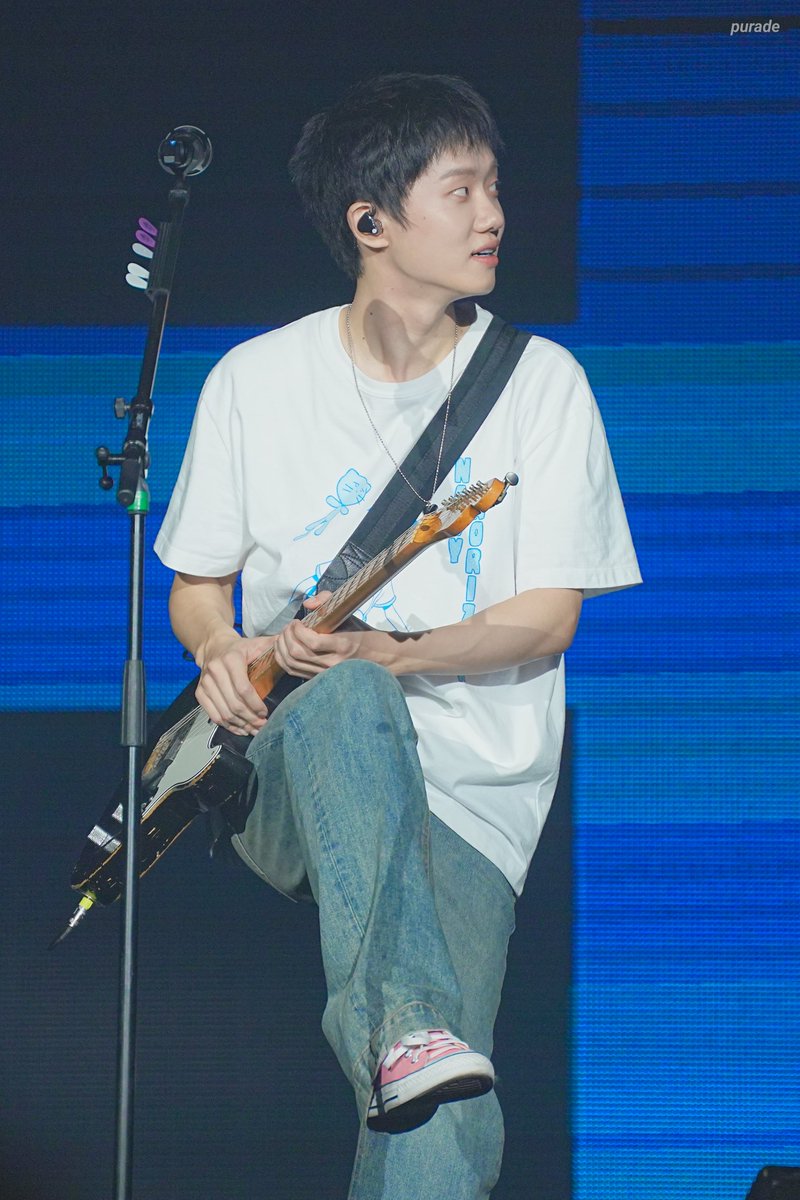 ᵖᵘʳᵃᵈᵉ tweet media