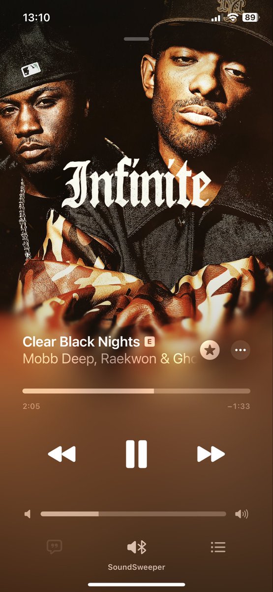 What Havoc did on this production 😭🙏🏽🔥🔥🔥, the beat change for Ghostface and Raekwon. This is a master at work. 💯/💯 Mobb Deep 🫶🏽