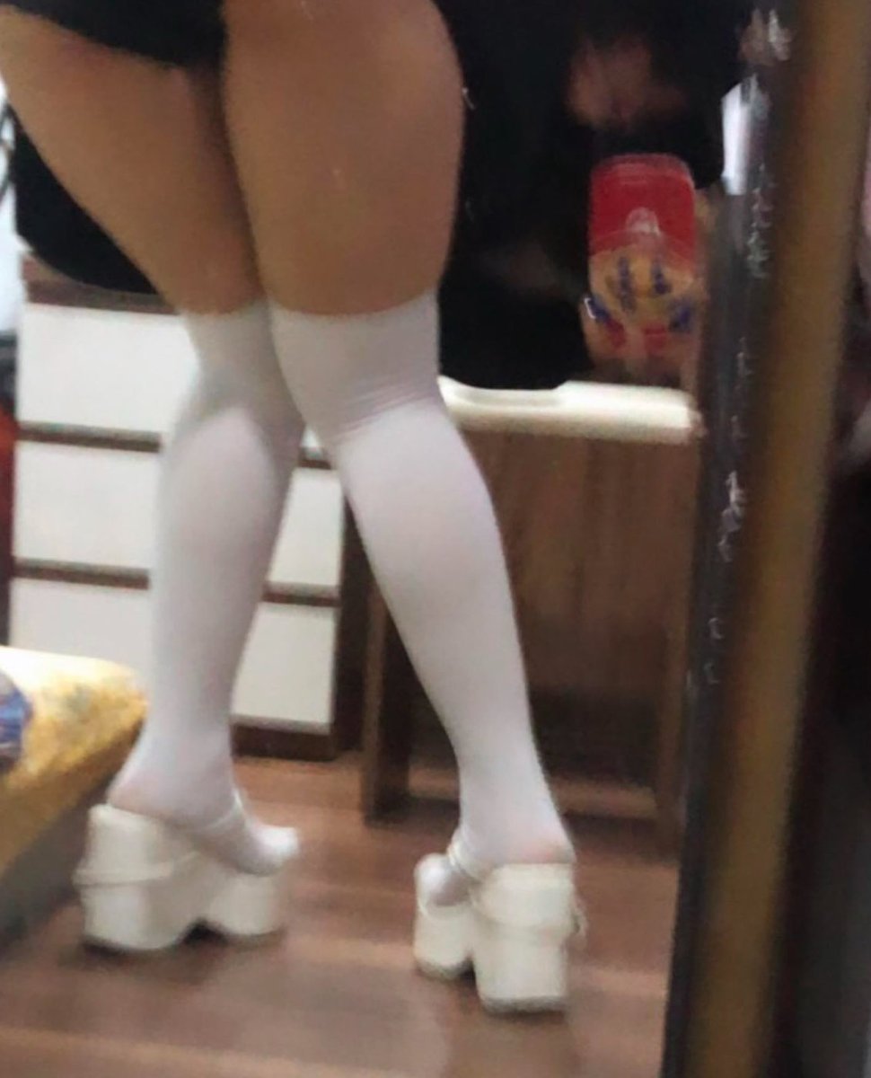 Nhận chụp ảnh cosplay theo yêu cầu ạ ☺️ cos mới vào nghề