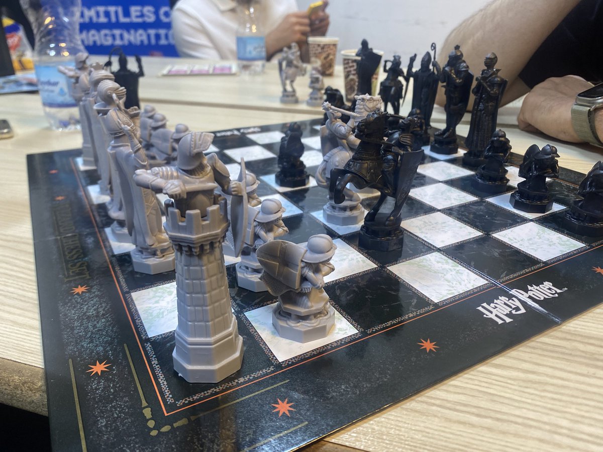 LunarGamesUruk's tweet image. I don’t know how boys night should be, but it definitely should include Harry Potter Chess and Metal Gear Board Game.
#gamedev #devlog #nerd