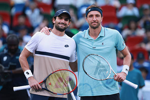 TennisHypeMedia's tweet image. What a victory &amp;amp; story 🔥

World #204 Qualifier from Monaco - 26 yr old Valentine Vacherot has won his 1st tennis title on the main ATP Tour &amp;amp; it&apos;s a Masters 1000 in Shanghai, China

The Monagasque beat his 1st cousin - Frenchman Arthur Rinderknech - 2025 #RolexShanghaiMasters…