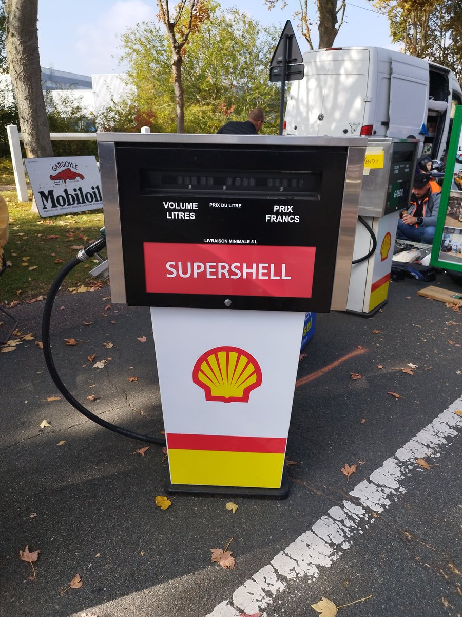 64 ème puces motopieces chez nous à Val-de-Reuil 
il fait beau 
Venez nombreux