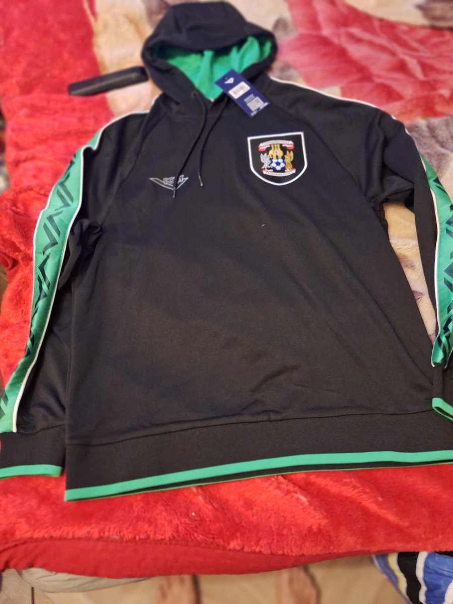CovMemorabilia's tweet image. coventry city  medium black/green  hooded tracksuit top  new with tags

£18.00 currently

10 bids

Ends Thu 16th Oct @ 8:54pm

ebay.co.uk/itm/2976720856…

#ad #pusb