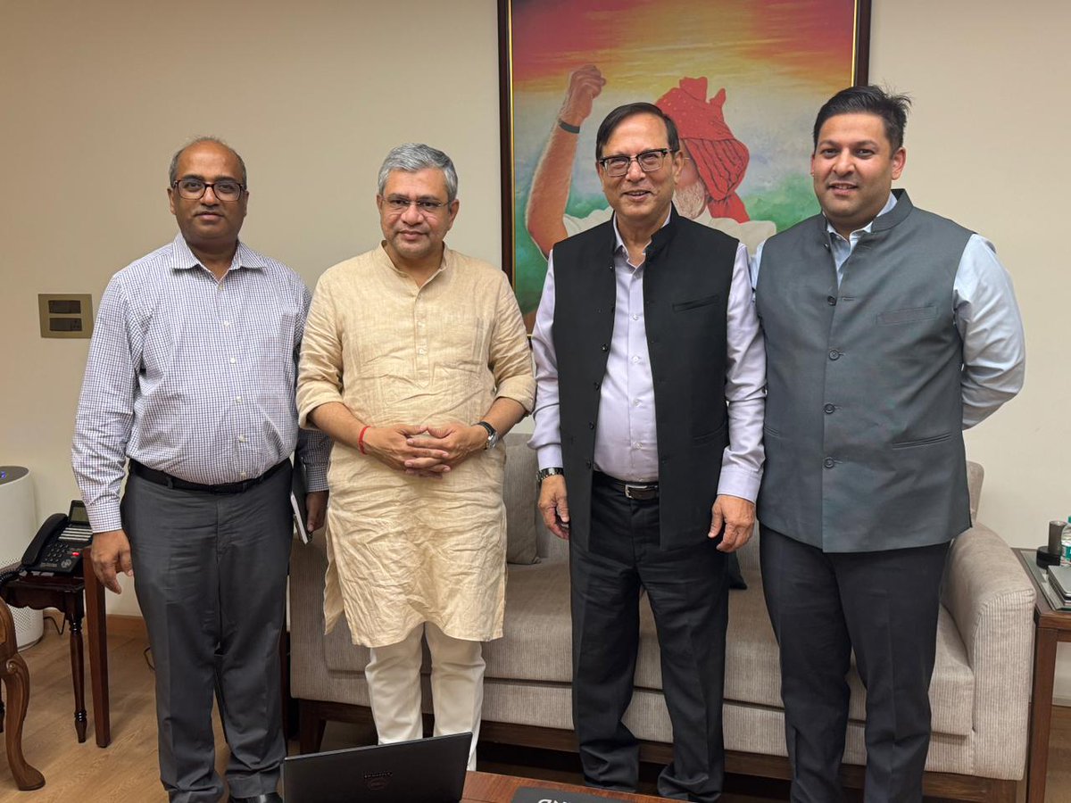 MapmyIndia's tweet image. Our Co-Founder & CMD, @rakeshverma1950, and the entire @Mappls @MapmyIndia team are deeply grateful for the opportunity to present the Mappls App, Products & Platform — India’s very own world-class mapping and Location AI technologies.
We would be glad to work with the…
