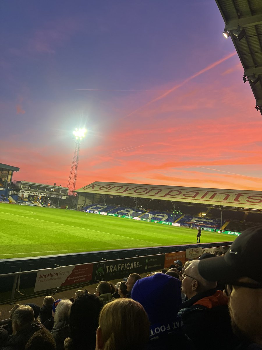 Robtaglec's tweet image. The highlight of last nights game! That said played well just need to be more direct at times and move the ball quicker, convinced it will come and don’t really understand all the Quigley hate, did what he’s there for just no one working hard enough off him. #oafc