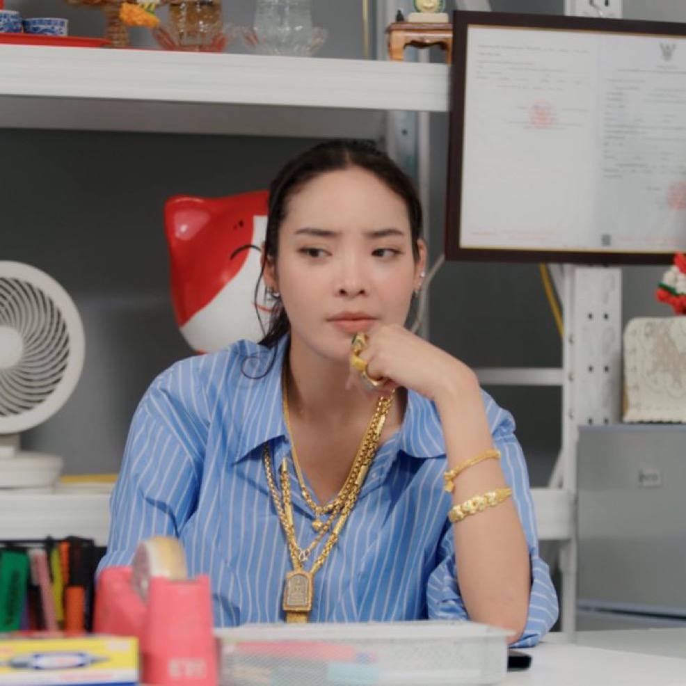 Mapawpow's tweet image. รีวิวพัดชา
ผ่านไปตอนแรก พัดชาทำให้ตัวละครจ๊อยซ์เหมือนมีตัวตนจริงๆ ขนาดมาแค่เสียงยังรู้เลยว่าเป็นคนตึงขนาดไหน ตรงแรงตึงทุกฉาก  แต่รักเพื่อนแบบสุดๆ 
พัดชาเล่นจนลืมไปเลยว่าเป็นนางงามท่านนึง ใส่สุดจริงๆ 

NACKPAT DEBUT SERIES EP1  #UnlimitedLoveEP1
 #พัดชาพลอย #Patchaploy