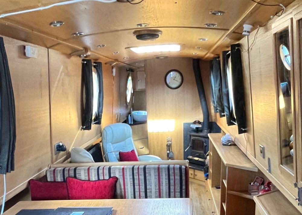 This boat could be just the Tonic you need!  abcboatsales.com/boat-sales/sli…  #narrowboat #livingafloat #llangollencanal