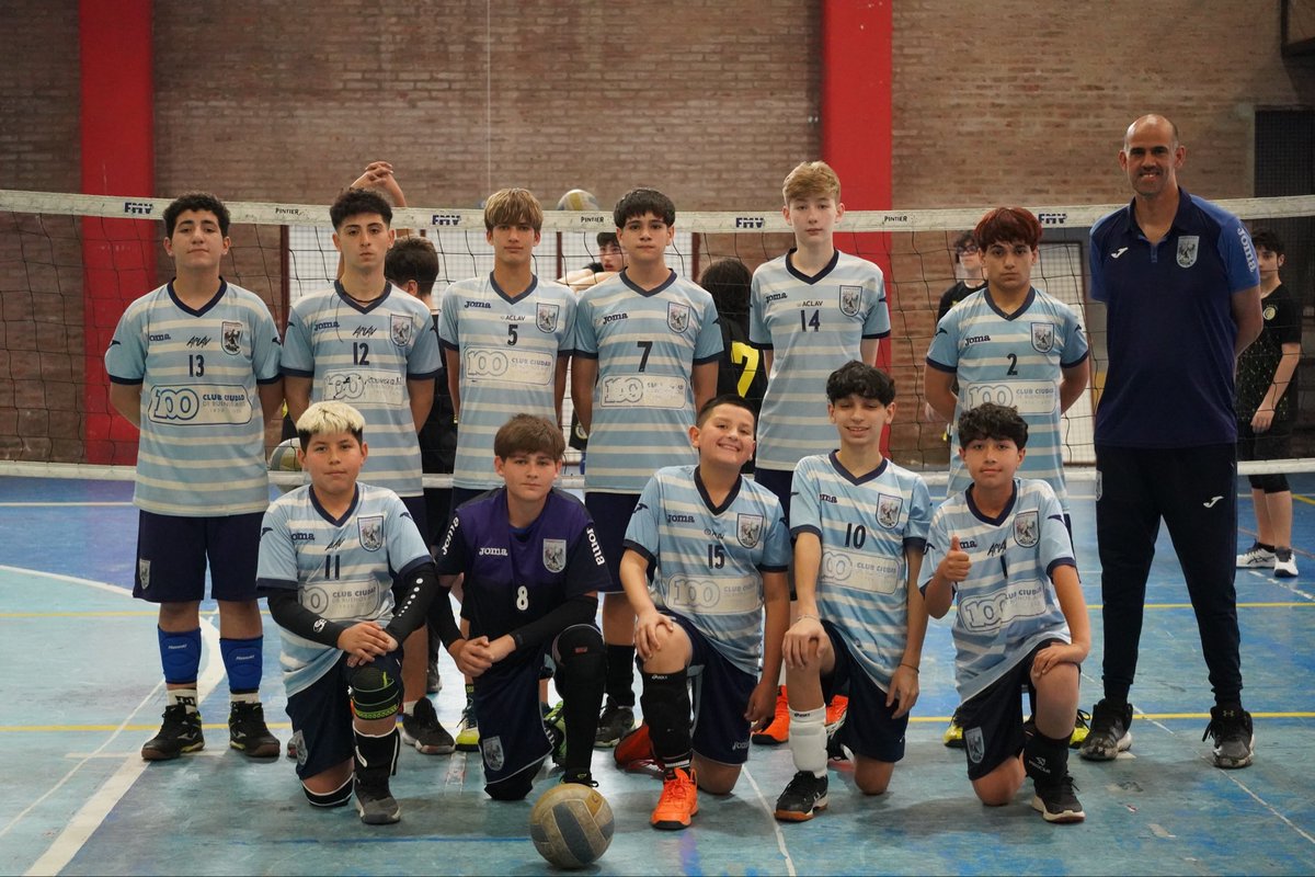 #Inferiores Nuestros equipos A, B, C y D participaron de la Súper Fecha Sub 14 disputada este fin de semana ⚡️

Hoy, el equipo dirigido por Martín Zamora jugará la semifinal frente a Vélez, en el Parque Olímpico de la Juventud, a partir de las 12 hs 🙌🏻

#VamosCiudad 💙