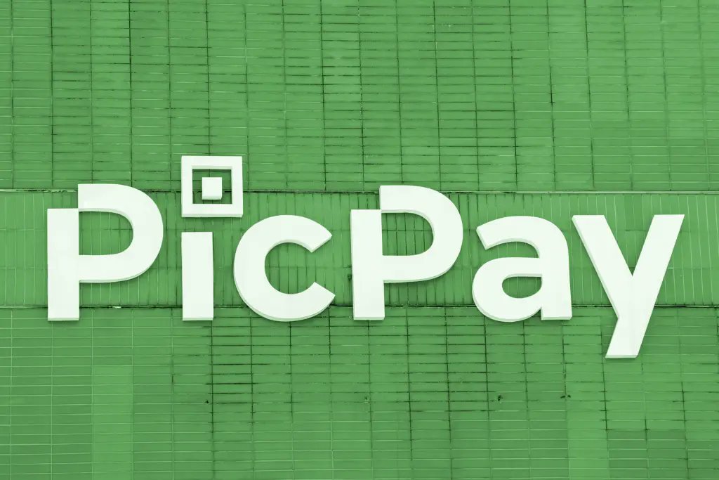 samboboev's tweet image. 🚨 FINTECH: Brazilian fintech firm PicPay said to target up to $500m US IPO

PicPay, a Brazilian fintech offering digital wallets, cards, loans, and investment services, is seeking to raise up to US$500 million through a US IPO, according to sources.

The company is working with…