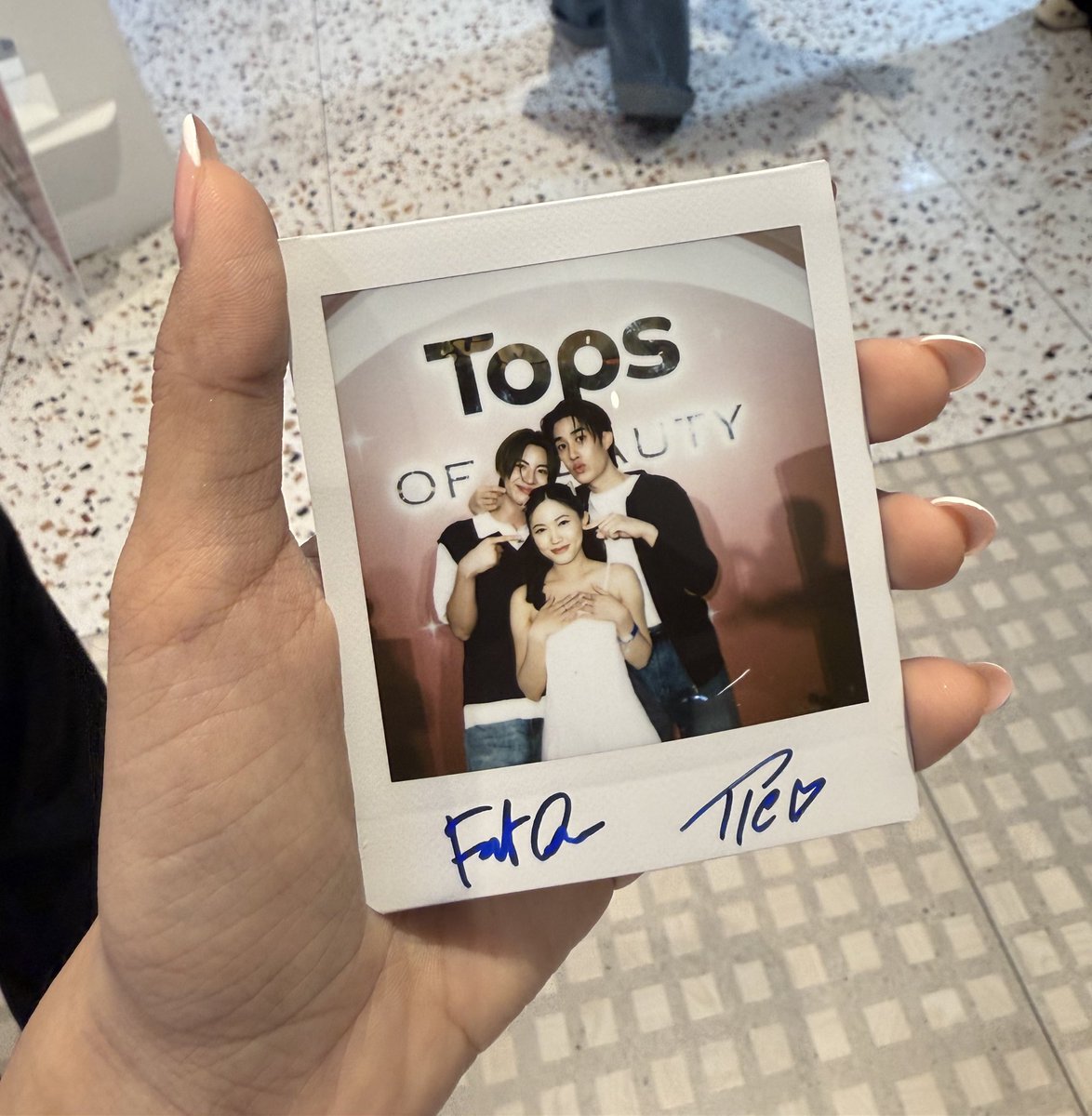 มายด์เกิร์ลเป็นอากาเซ่ติดฝน🐥☔️ tweet media