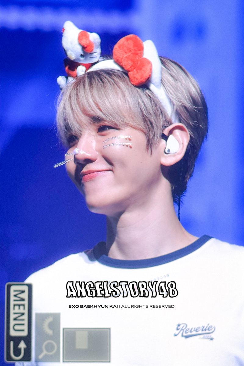 AngelStory48's tweet photo. 251012 Reverie

#백현 #BAEKHYUN #ベッキョン 
@B_hundred_Hyun https://t.co/hq3b19tB5Q