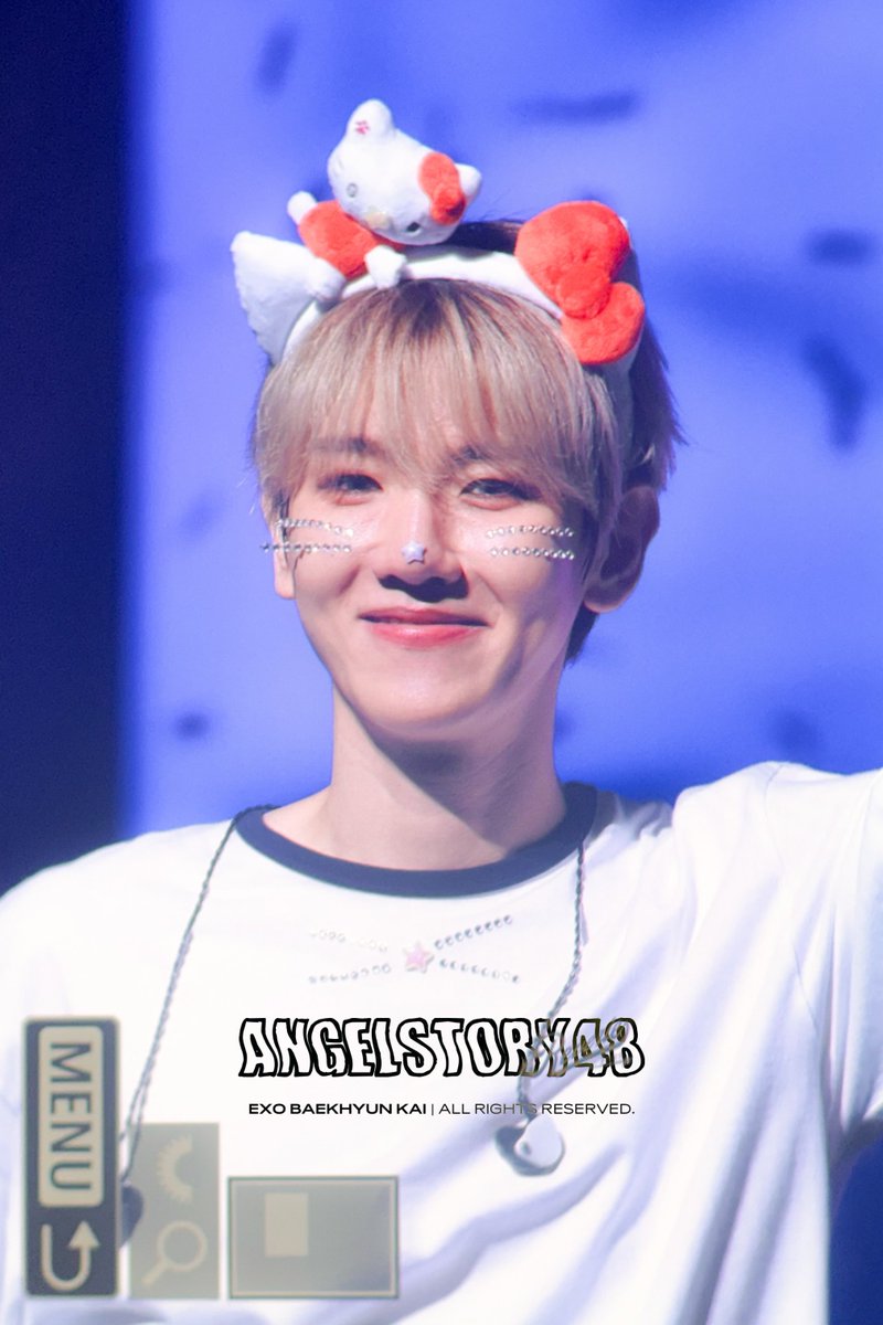 AngelStory48's tweet photo. 251012 Reverie

#백현 #BAEKHYUN #ベッキョン 
@B_hundred_Hyun https://t.co/hq3b19tB5Q