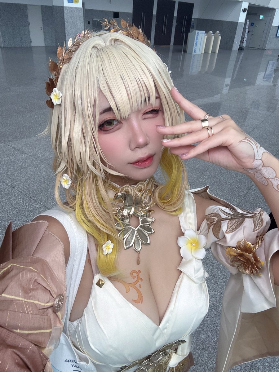 mao__1204__cos's tweet photo. #호요랜드_트친소 #코스어_𝕏친소 

호요랜드 금요일 아글라이아 토요일 버레사로 다녀왔습니다!! 원신,붕스 위주로 게임하고 코스프레 합니다! 흔적 주시면 코스어,사진사분 위주로 무멘팔로 찾아 갈게요!! 성인분들만 찾아갑니다!!! 알티랑 인알 해주시면 알럽 쏘 머취💛🩷💛🩷😘 https://t.co/7Bdxf7Ma65