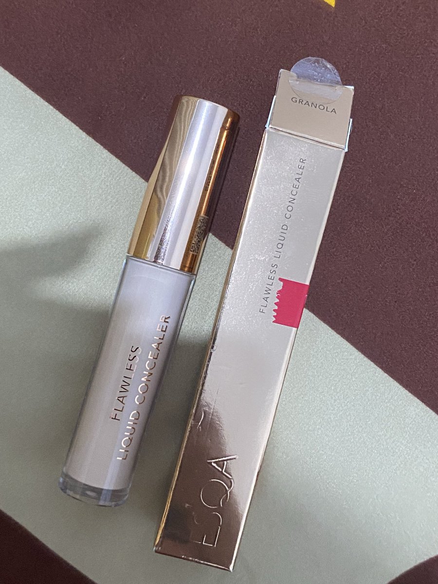 133HC's tweet image. aku mau preloved concealer,shade granola baru sekali pake ga cocok karna keputihan, jual 90 aj (nego tipis), kalo mau bisa dm yaa🤗🙌🏻
#preloved #wts #zonauang️ #zonajajan️️ #makeup