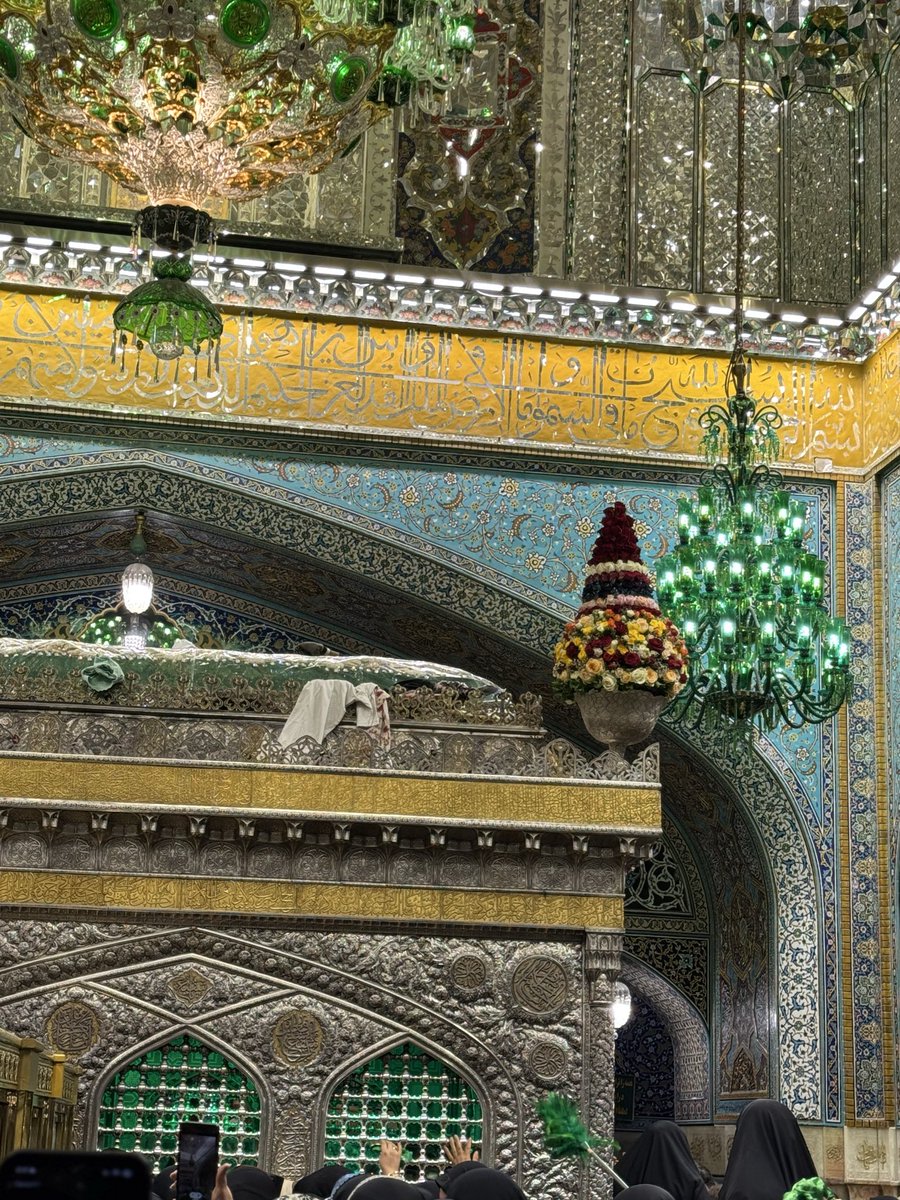 B0iq0's tweet photo. كُل دُعاء بِـ إسمْ ابن موٌسىٰ الرِضا لا يخيبَ أبداً

 " فَـ ياربِّ بِـ علي بن موٌسى "💙
#ايران #مشهد #انيس_النفوس https://t.co/7vWHjRDjmo
