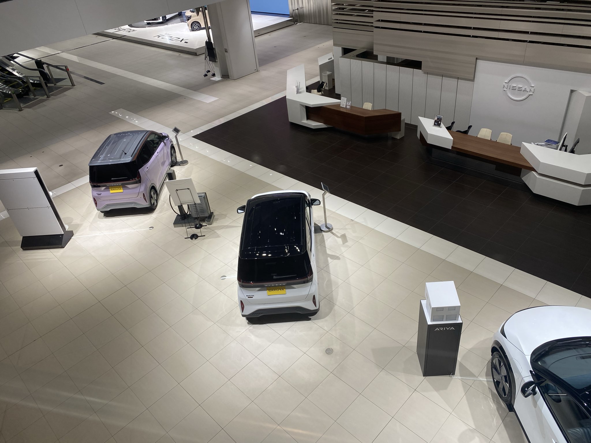 何やってるんだろう、　RRR+ 何やってるんだろう、 RRR+ 何やってるんだろう、 RRR+ 何やっ