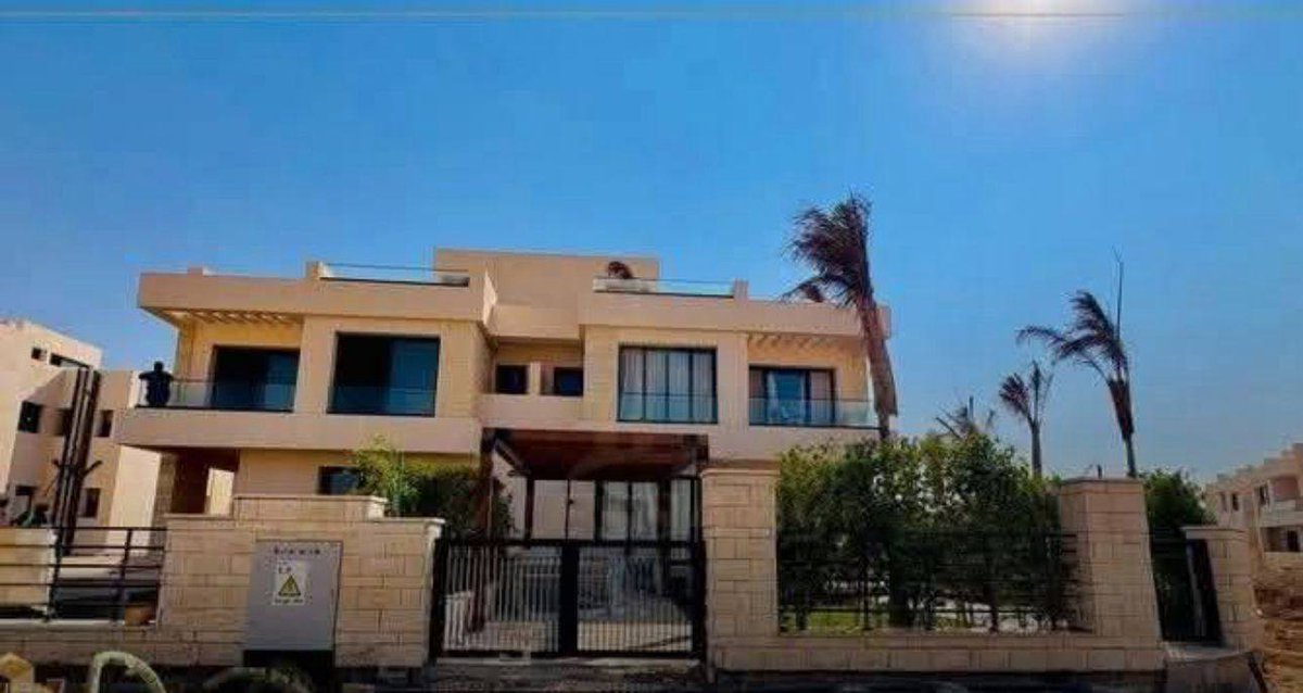 SayedWithallah0's tweet image. 📷 فيلا Q1 للبيع في نور
(نظام سداد حتى 15 سنة)
📷 أعلي تميز – L010
📷 استلام أقل من سنتين
📷 مساحة المباني: 195م²
📷 مساحة الأرض: 219م²
📷 مدفوع: 1,531,605 جنيه
📷 أوفر: 📷 جنيه
📷 اجمالي العقد  14,920,550 جنيه
📷 للتواصل: 01008812539
📷 واتساب: wa.me/201008812539