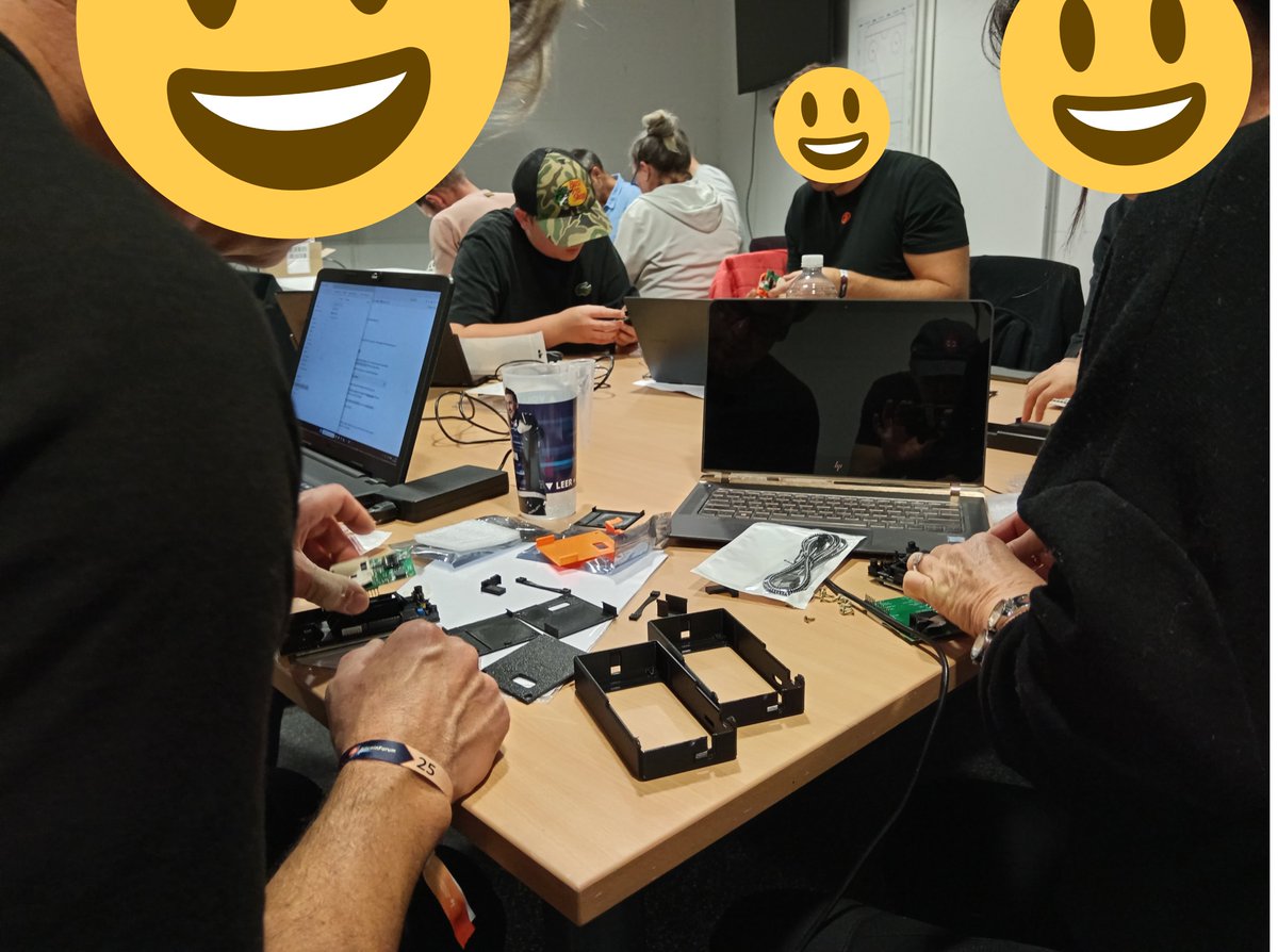 ClavaStack tweet media