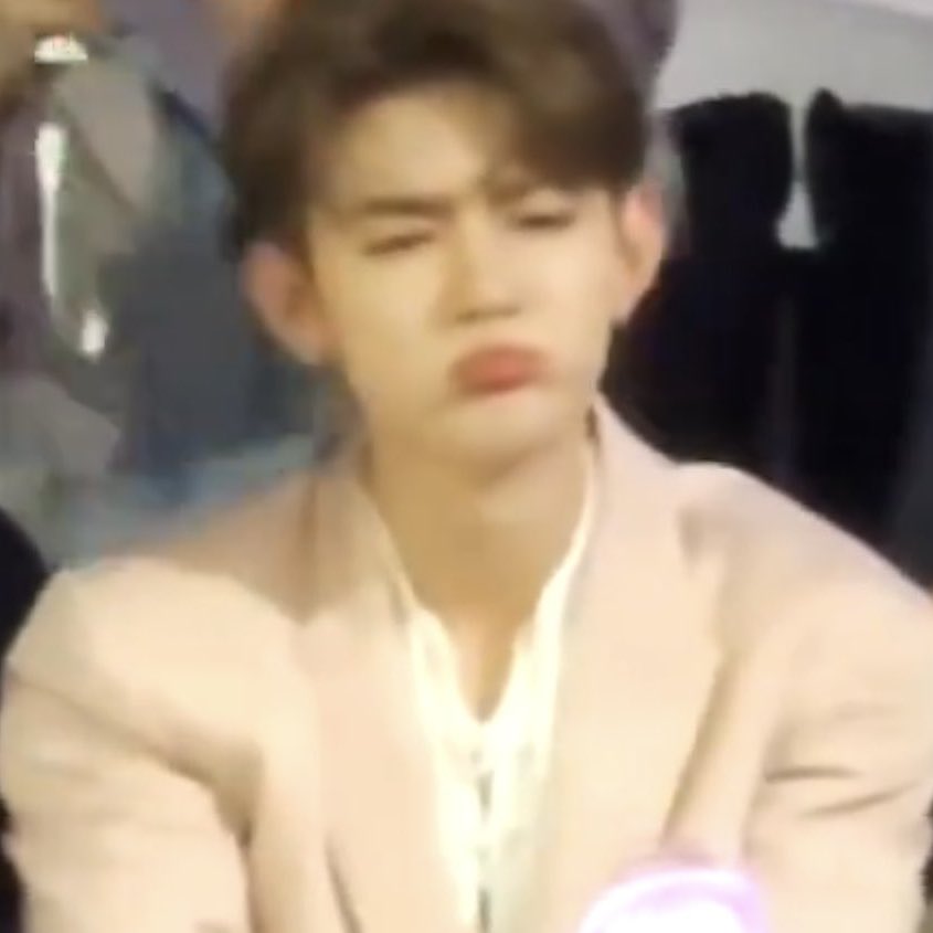 웅이 tweet media