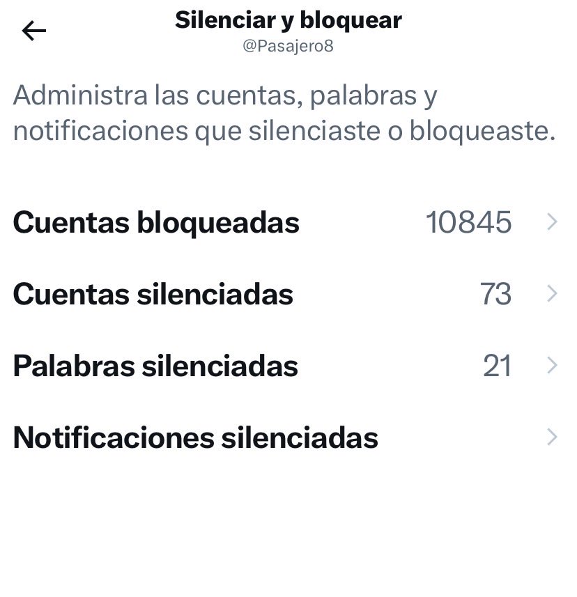 Pasajero8's tweet image. Pues, con las tonterías ya tengo bloqueadas casi 11.000 cuentas de fachas de #Vox y demás basura inmunda, seguidora del puto #Abascal.
Os lo recomiendo: bloqueadlas y veréis qué limpita queda la cuenta.