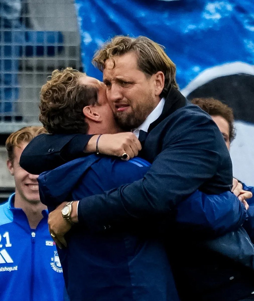 12emansvs's tweet image. 💙💙