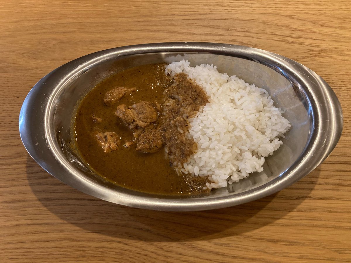 サラサラシャバシャバ後から激辛じんわり汗かくチキンカレー

魚介の具材も合いそう。
赤身の魚は難しいか。
素揚げした野菜も良さそう。
具材なしもありといえばあり。